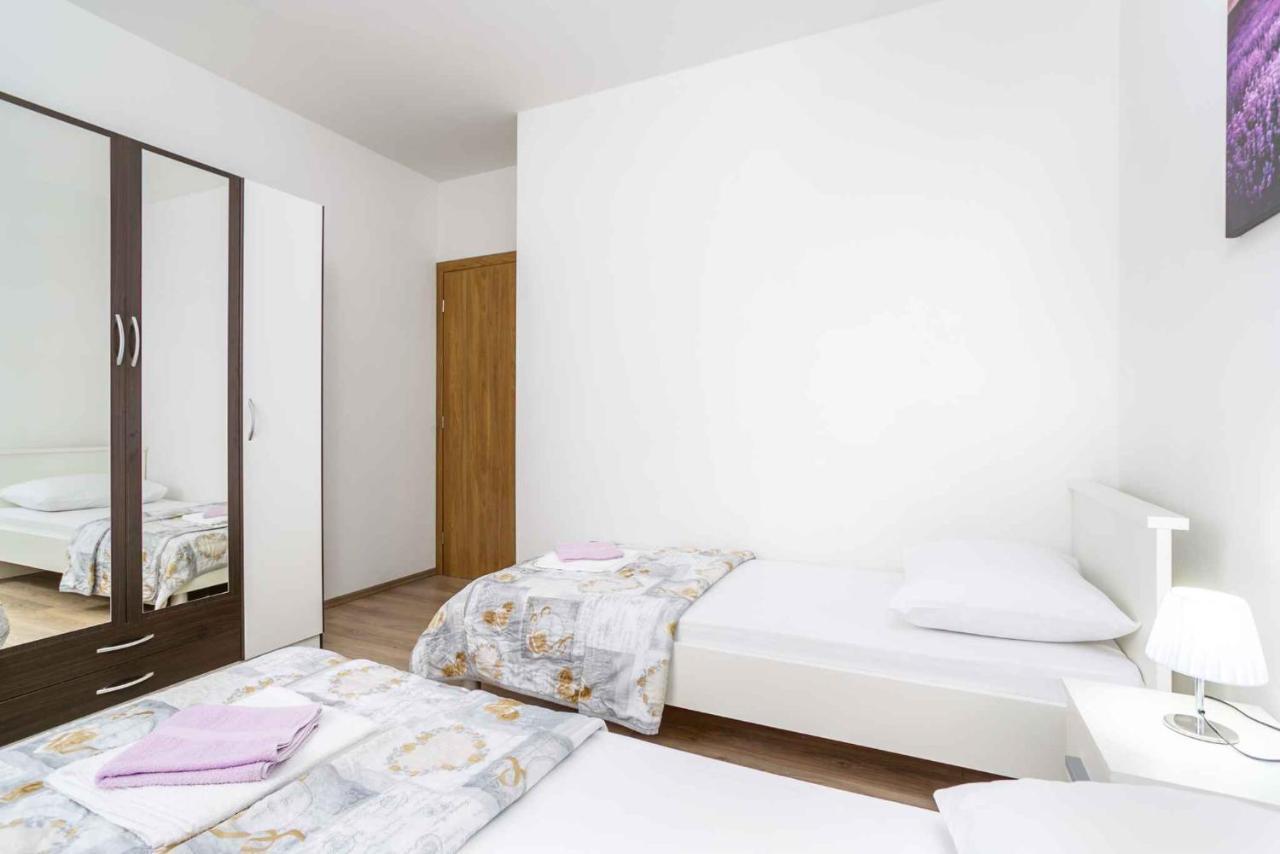 Apartments In Cizici/Insel Krk 31083 Екстер'єр фото