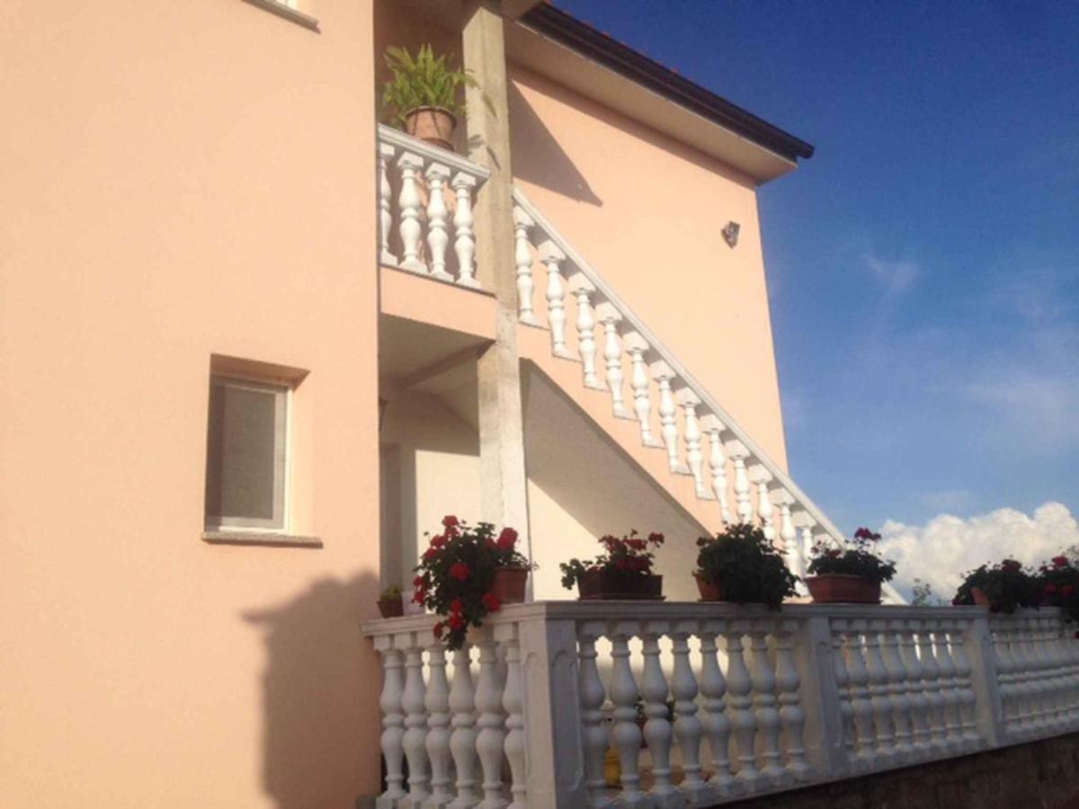Apartments In Cizici/Insel Krk 31083 Екстер'єр фото