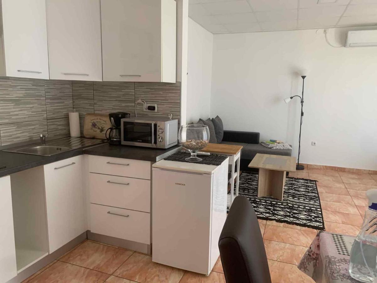 Apartments In Cizici/Insel Krk 31083 Екстер'єр фото