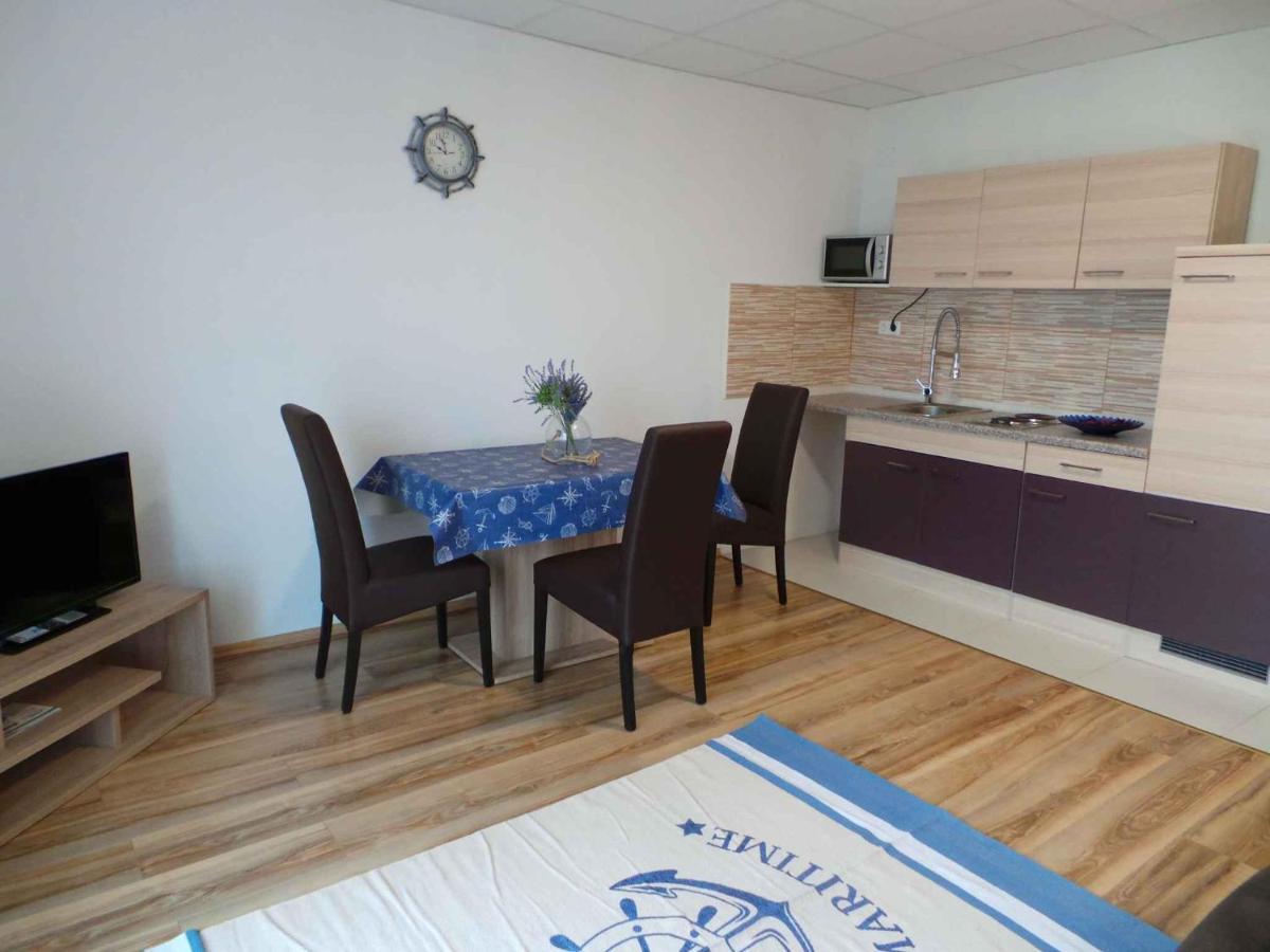 Apartments In Cizici/Insel Krk 31083 Екстер'єр фото