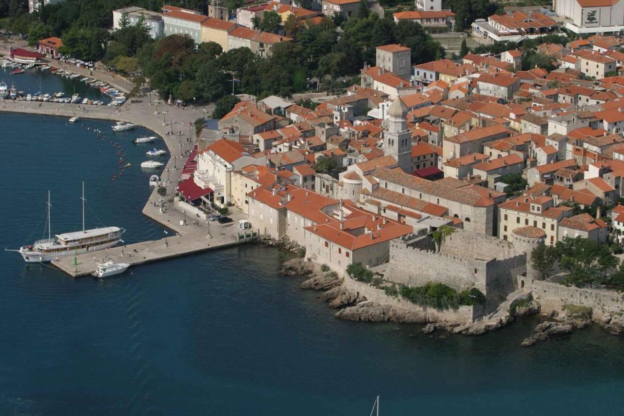 Apartments In Cizici/Insel Krk 31083 Екстер'єр фото